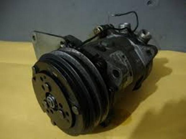 Renault RN19 95 - Compressor de Ar